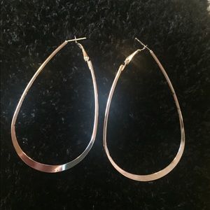5 pair &25 NWT earrings